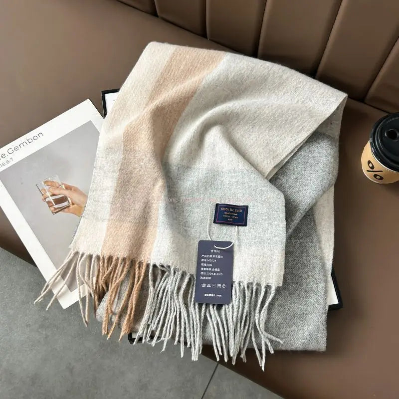 Autumn and winter classic checkered print high-end scarf with ins style for couples, Australian imitation wool texture warmscarf